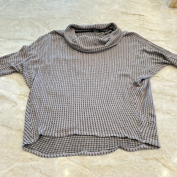 Laila Jayde Textured Cowl Neck Dolman‎ Sleeve Top Gray Beige Black Medium Petite - Picture 3 of 12